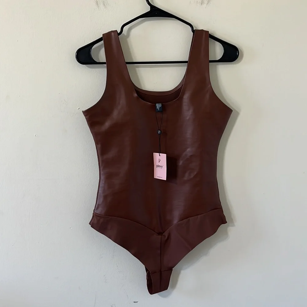 Pinsy Vegan Leather Scoop Tank Shapewear Bodysuit Seasonal Brown NWT Size Medium - Picture 7 of 14